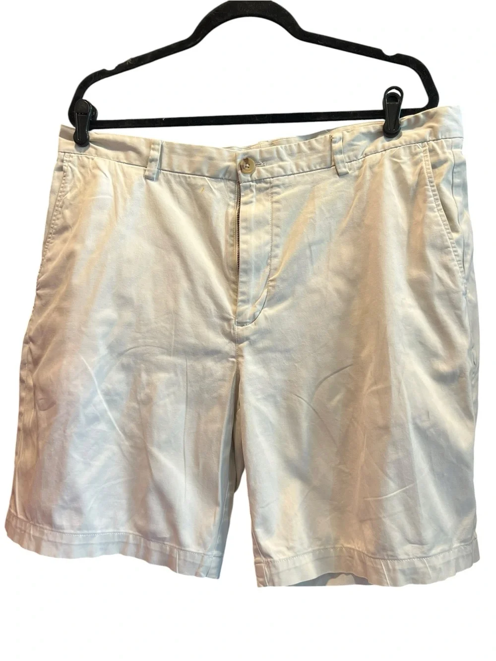 Vineyard Vines Men's White Shorts